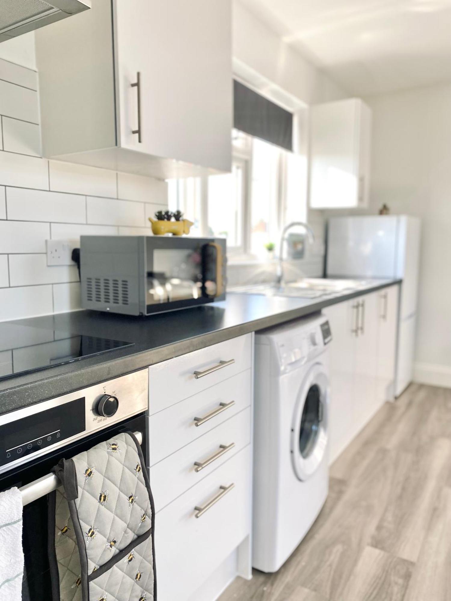 Bright Studio Loft 30Min To Central London Ngoại thất bức ảnh